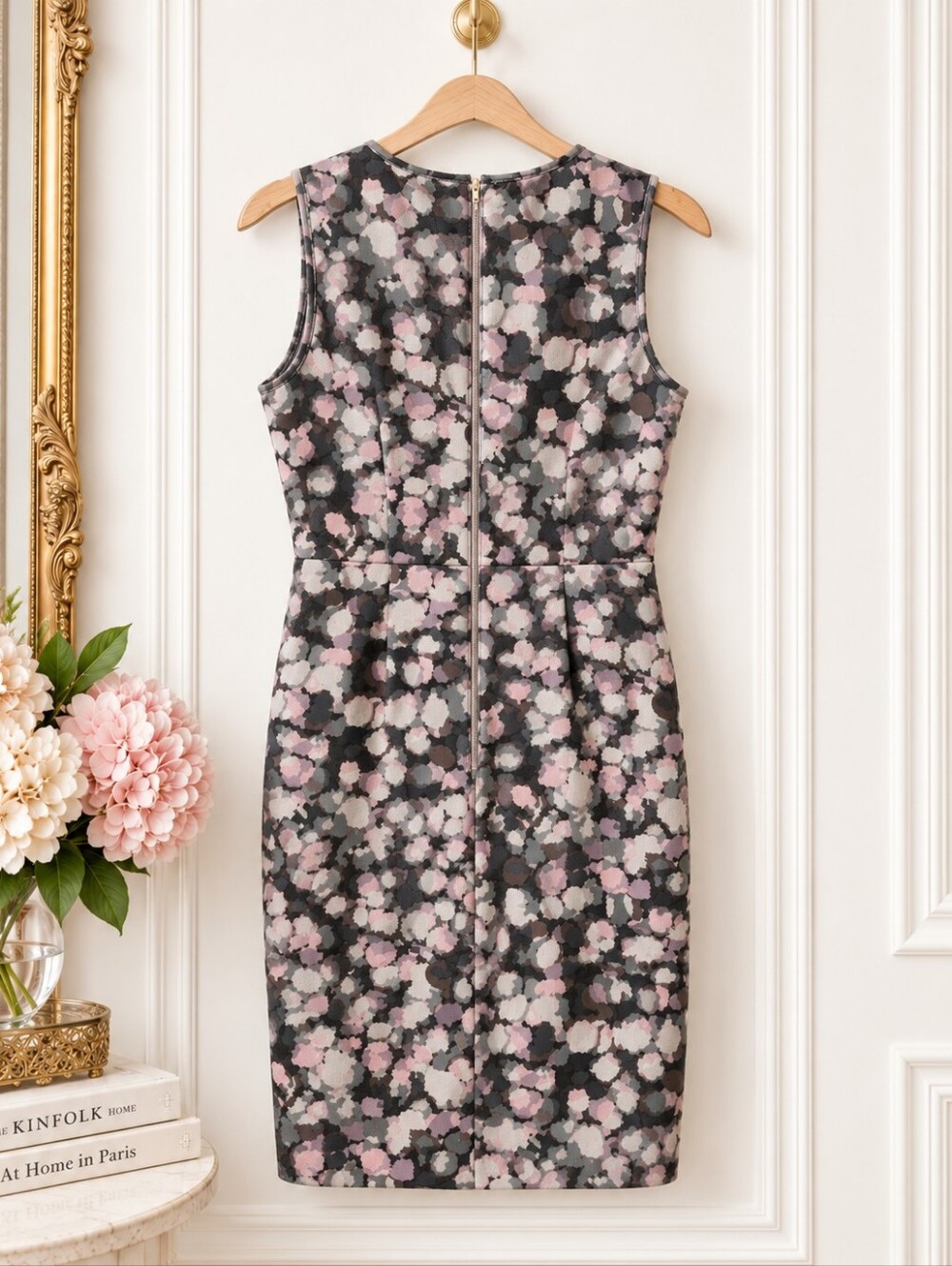 LOFT | Elegant Pink And Gray Sheath Dress  Pleated Neck | Size 6 - Picture 6 of 9